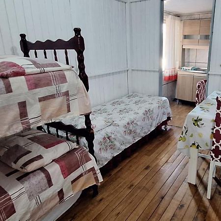 Casa De 2 Quartos Com 2 Ares-Condicionados Em Torres-Rs - Na Mais Bela Praia Gaucha - Cozinha - Banheiro - Tv Smart 32 E Wi-Fi - Estacionamento - Anfitria Superhost No Bnb Villa Eksteriør bilde