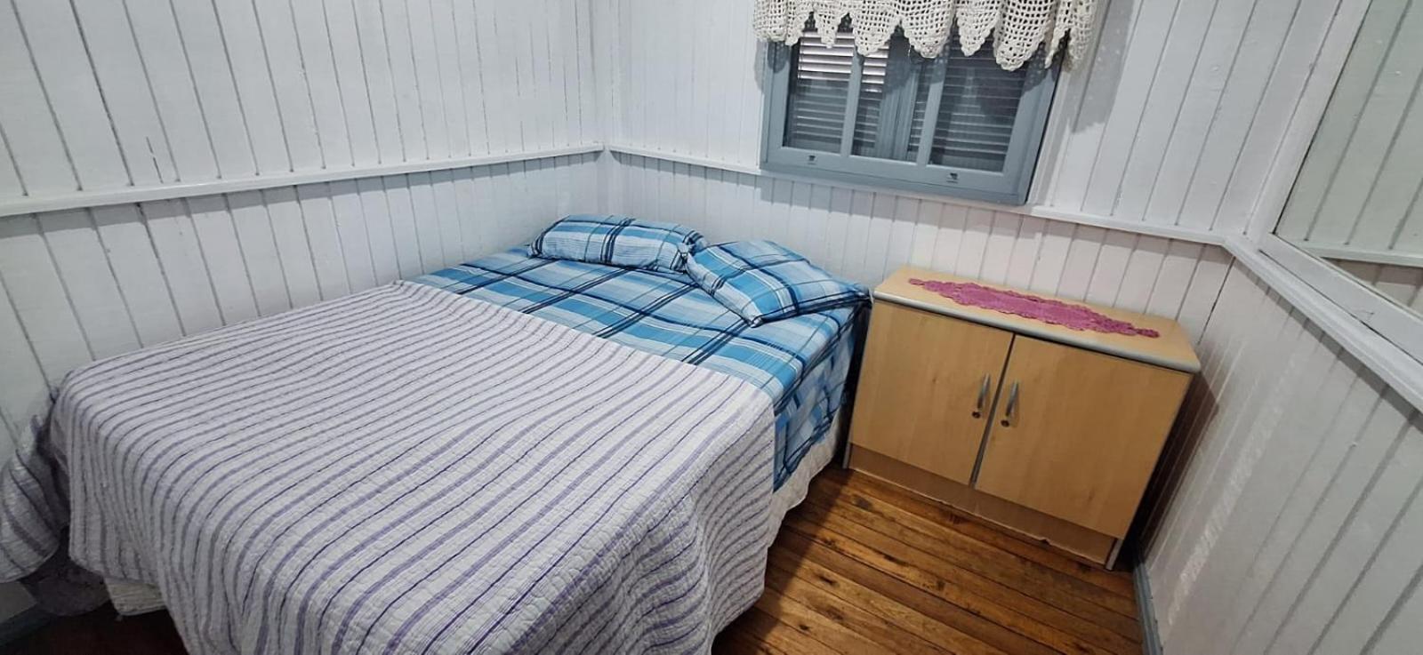 Casa De 2 Quartos Com 2 Ares-Condicionados Em Torres-Rs - Na Mais Bela Praia Gaucha - Cozinha - Banheiro - Tv Smart 32 E Wi-Fi - Estacionamento - Anfitria Superhost No Bnb Villa Eksteriør bilde