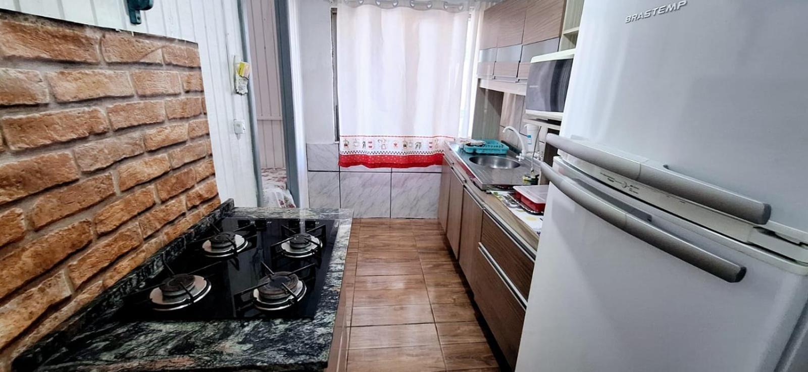 Casa De 2 Quartos Com 2 Ares-Condicionados Em Torres-Rs - Na Mais Bela Praia Gaucha - Cozinha - Banheiro - Tv Smart 32 E Wi-Fi - Estacionamento - Anfitria Superhost No Bnb Villa Eksteriør bilde